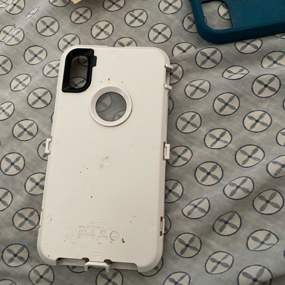 Screenless Otterbox - Picture 3 of 5